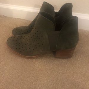 Barely worn sage green size 8 earth booties